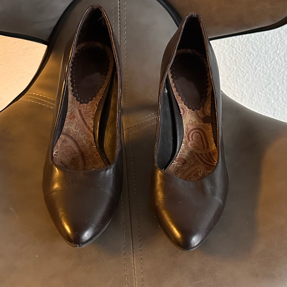 Brown women’s heels